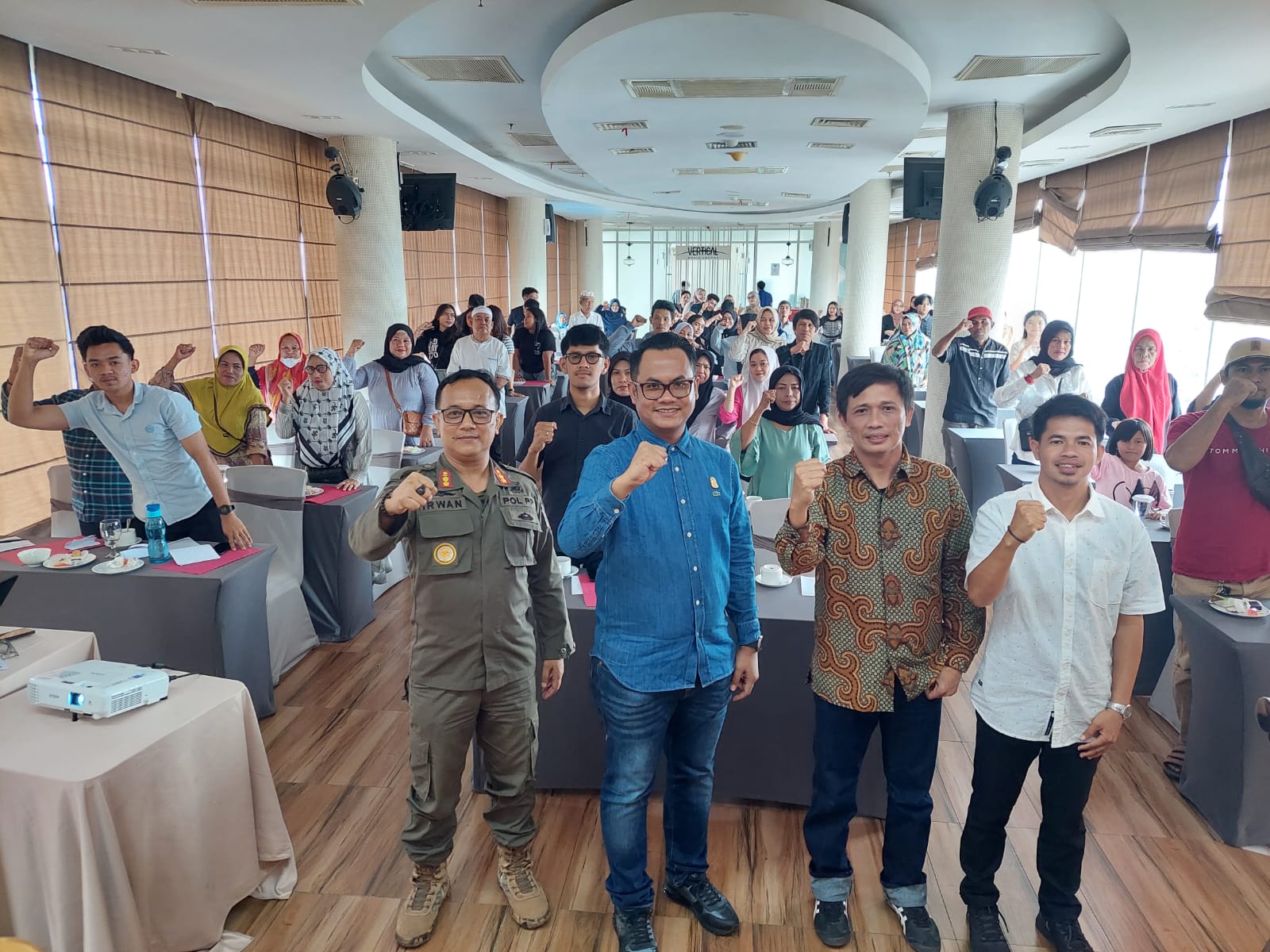 sosialisasi perda anak jalanan dan pengemis.Kamis di hotel coondotel karebosi primer .(13/07/2023)