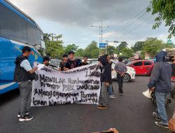 Mahasiswa Aliansi Lintas kampus,Berunjuk Rasa Menolak Lokasi Proyek (PSEL)di Wilayah Tamalanrea