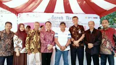 FOTO; penyerahan fasum pasos pengembang perumahan diwilayah bitowa kecamatan manggala.