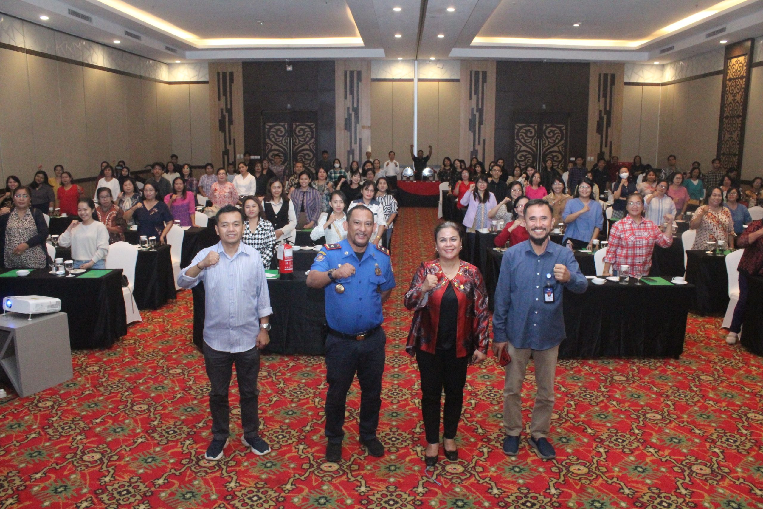 FOTO: Galmerya kondorura sosialisasi perda pencegahan dan penangulangan bahaya kebakaran .hotel harper senin (11/09/2023)