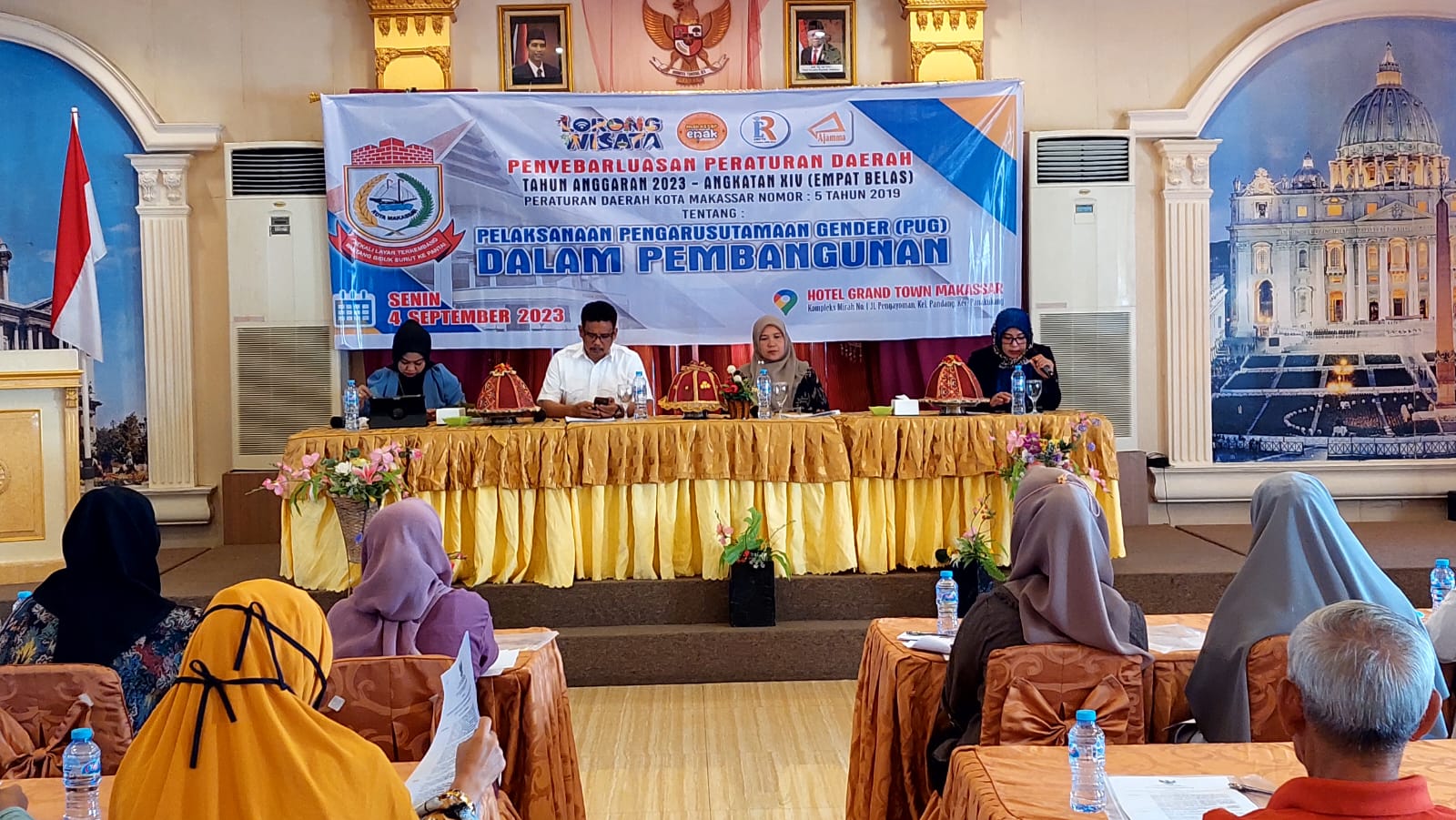 FOTO: anggota dprd makassar komis A nasir rurung gelar sosialisasi perda PUG.hotel grand town,senin (04/09/2023)