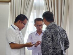 Aris Titti selogan “Anak Rakyat Menuju Senayan”Bertemu Pembina Partai Gerindra Hasim Joyoadikusumo