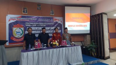 FOTO; ir syamsuddin raga bersama sejumlah narasumber mengelar sosialisasi peraturan daerah pembentukan organisasi OPD. hotel raising senin (02/10/2023)