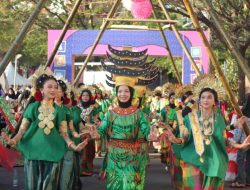 Karnaval dan Drumband Semarakkan Pagelaran Makassar F8 Hari Ketiga
