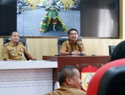 Camat Ujung Pandang di Dampingi Sekcam Ujung Pandang, Pimpin Rapat Koordinasi