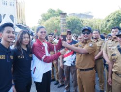 Camat Ujung pandang Hadiri Kirab Obor Porkot VIII di Monumen Mandala