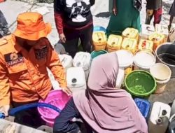 BPBD Makassar Terus Salurkan Air Bersih Bagi Warga