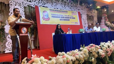 FOTO;andi suharmika sosialisasi perda perusahaan umum air minum daerah makassar.hotel sarison.(01/12/2023
