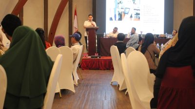 FOTO: H.Al hidayat samsu mengelar focus grup discusion (FGD) ranperda kota layak anak .di hotel Aston Makassar .rabu (06/12/2023)