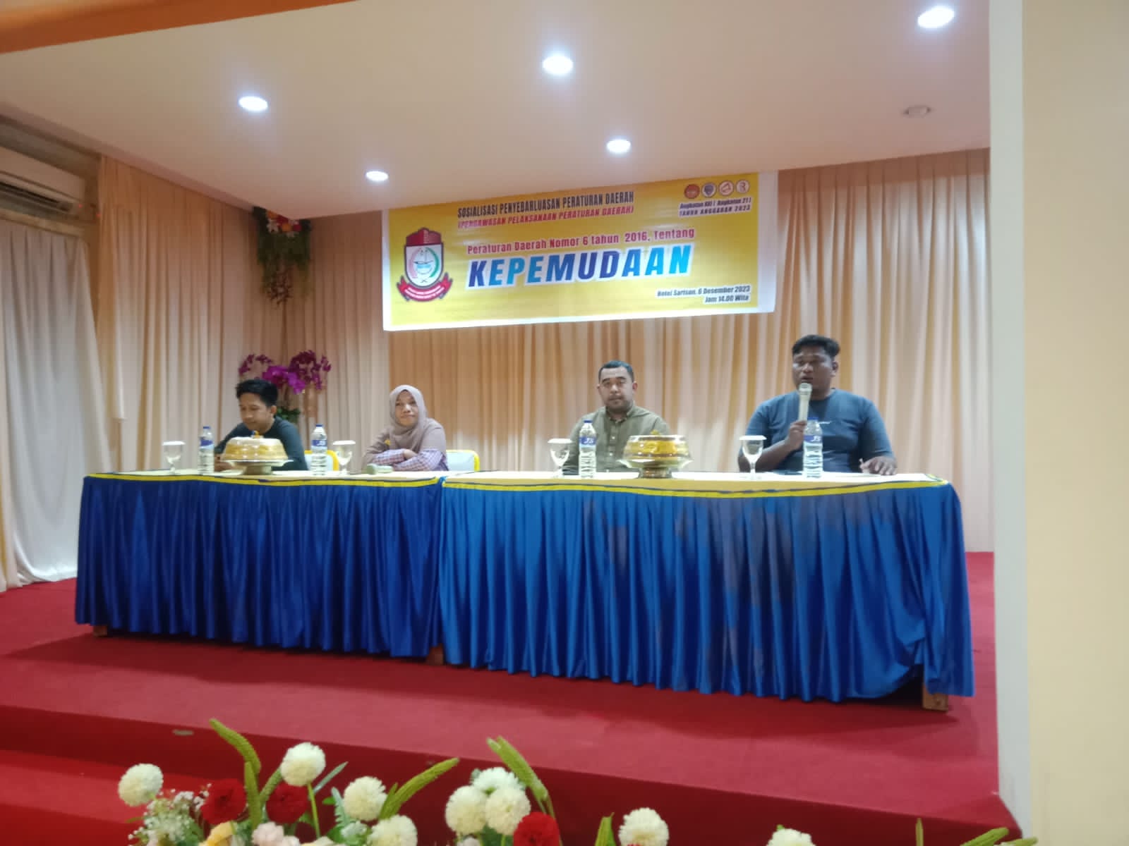 FOTO; Andi suharmika sosialisasi perda kepemudaan ,hotel sarison.rabu (06/12/2023)
