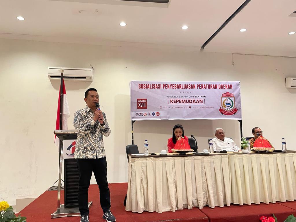 FOTO; dewan kasrudi mengelar sosialisasi perda kepemudaan .di hotel Grand Imawan.selasa (05/12/2023