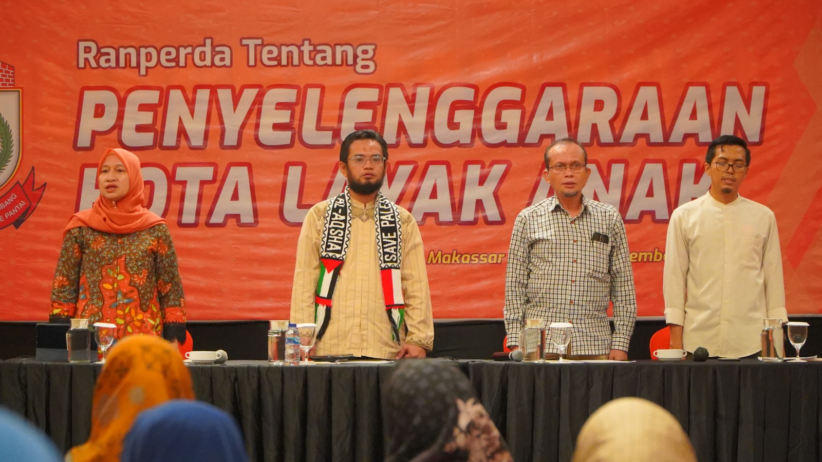 FOTO: dewan andi hadi mengelar focus grup discusion (FGD) Ranperda kota layak anak.Hotel harper.sabtu (09/12/2023)