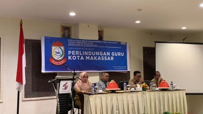 FOTO;supratman paparkan perda perlindungan guru dihadapan konstituenya .hotel grand imawan.selasa (07/11/2023)