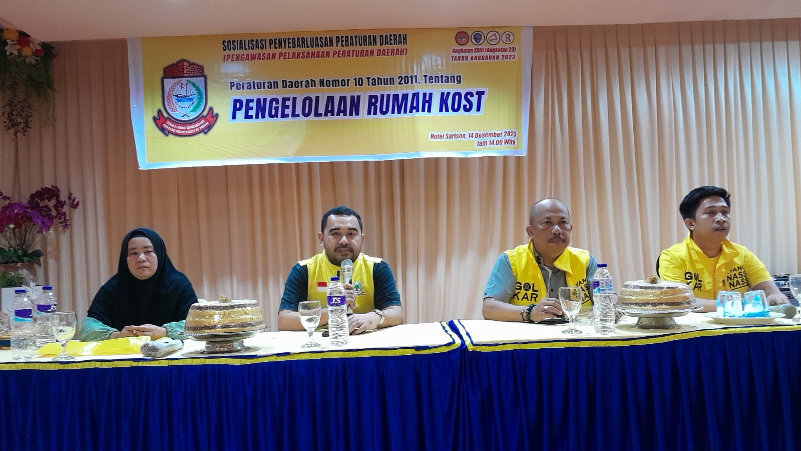 FOTO: andi suharmika paparkan perda pengelolan rumah kost.dihotel sarison.kamis (14/12/2023)