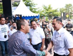 Menteri AHY Beri Sertifikat Tanah Elektronik ke Pemkot Makassar Senilai Rp3 Triliun