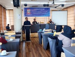 Anggota DPRD Makassar Ray Suryadi Arsyad Bersama Sekertaris Dinas,Gelar Sosper Penyelenggaraan Pendidikan