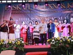 Wali Kota Makassar Serahkan IMB Pembangunan Gereja Naungan Sinode Toraja