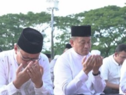 Danny Pomanto Salat Id Bersama Warga Makassar di Karebosi: Semangat Berkurban Makin Baik