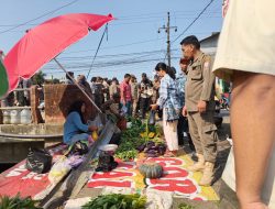 Penertiban Pedagang di Kawasan Kanal Jongaya Berlangsung Tertib