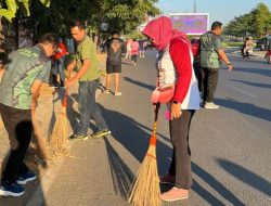 Satpol PP Makassar Perkuat Kebersihan Kawasan Publik dalam Gerakan Jum’at Bersih