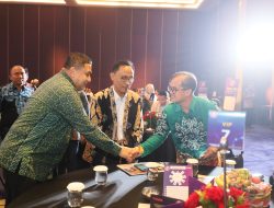 Kepemimpinan Appi Antar Makassar Menjadi Kota Sabet Golden Trophy Nasional