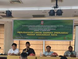 Anggota DPRD Kota Makassar,H.Rahmat Taqwa Qurais Menggelar Sosper Perumda Pasar Makassar Raya