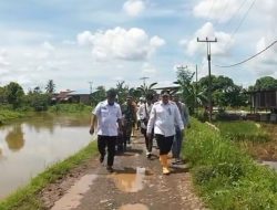 Kadis Pu dan Walikota serta camat manggala Tinjau Kampung Romang tanggayya