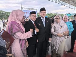 Walikota Makassar Anugerahi Satyalancana Karya Setya Kepada H.Basora, S. Pd, M.pd Kepala Sekolah SDN Tamamaung I Makassar.