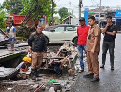 Lapak PKL Kambing 34 Tahun Tutupi Drainase, di Manuruki Kini Ditertibkan