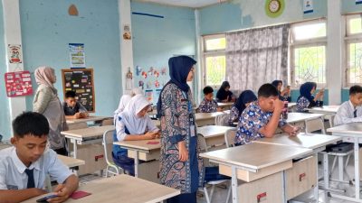 Jalani UAS, Kepsek SMPN 49 Makassar Nyatakan Siswanya Siap