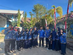 Seluruh Siswa Guru dan TU melakukan Upacara HUT RI yang ke 81 Tahun 2026 Pembina Amir Tika S.Ag