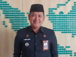 Pohon Tumbang Penyebab Atap SMPN 20 Makassar Ambruk